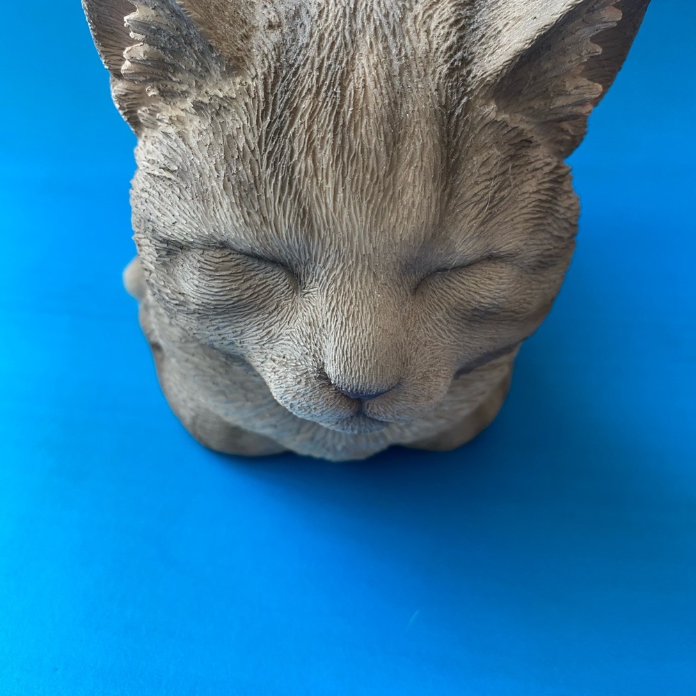 Resin kitten - grey